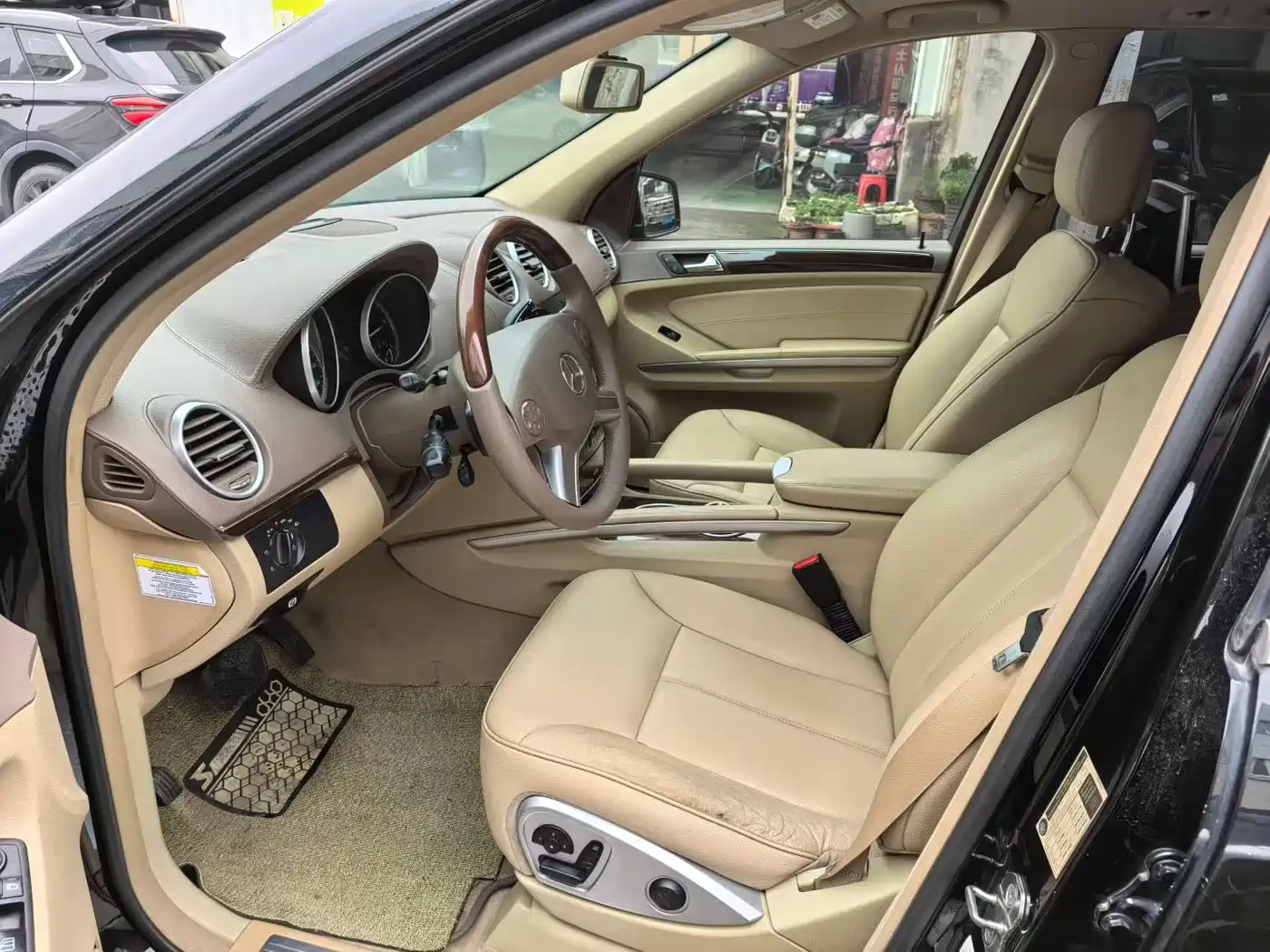 Mercedes-Benz GL-Class фото 6