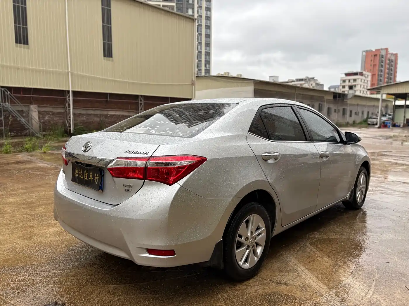 TOYOTA COROLLA