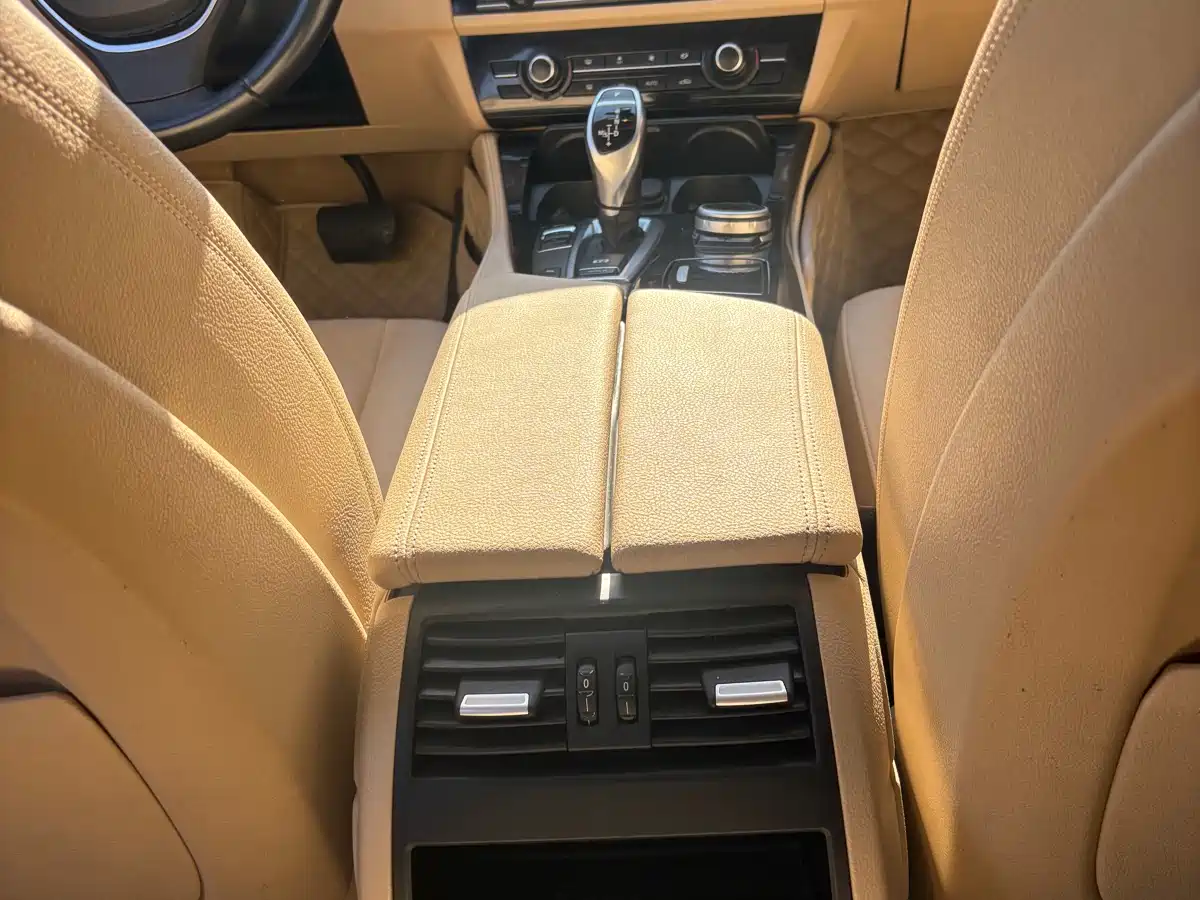 BMW 5 Series (Import) 2015 528i xDrive Luxury Design Package фото 11