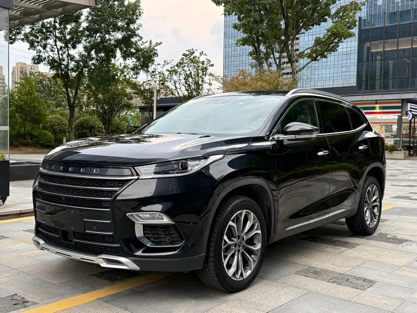 Exeed Lingyun 2019 2019 1.6T 2WD Diamond Edition