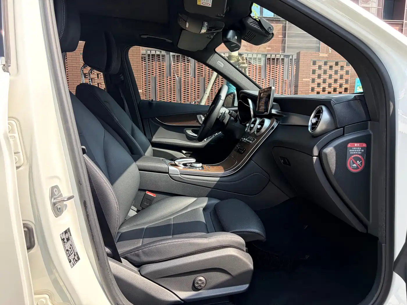 Mercedes-Benz GLC 2016 GLC 300 4MATIC Dynamic фото 14