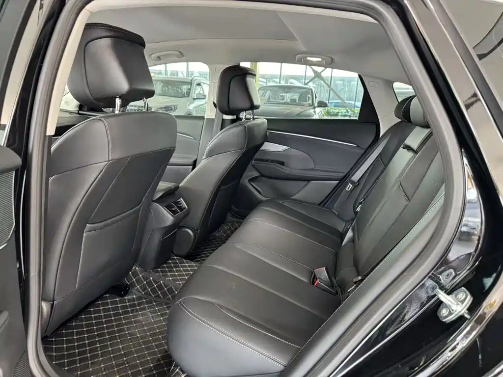 Buick LaCrosse 2025 2025 Model 28T Platinum Edition