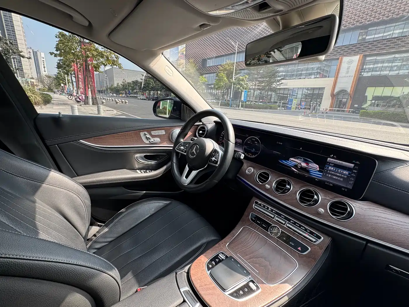 Mercedes-Benz E-Class 2019 Facelift E 300 L Luxury фото 20