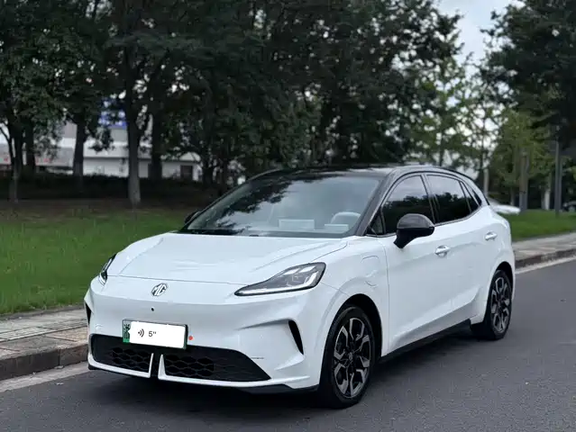  MG MG4 EV 2025 Base Model