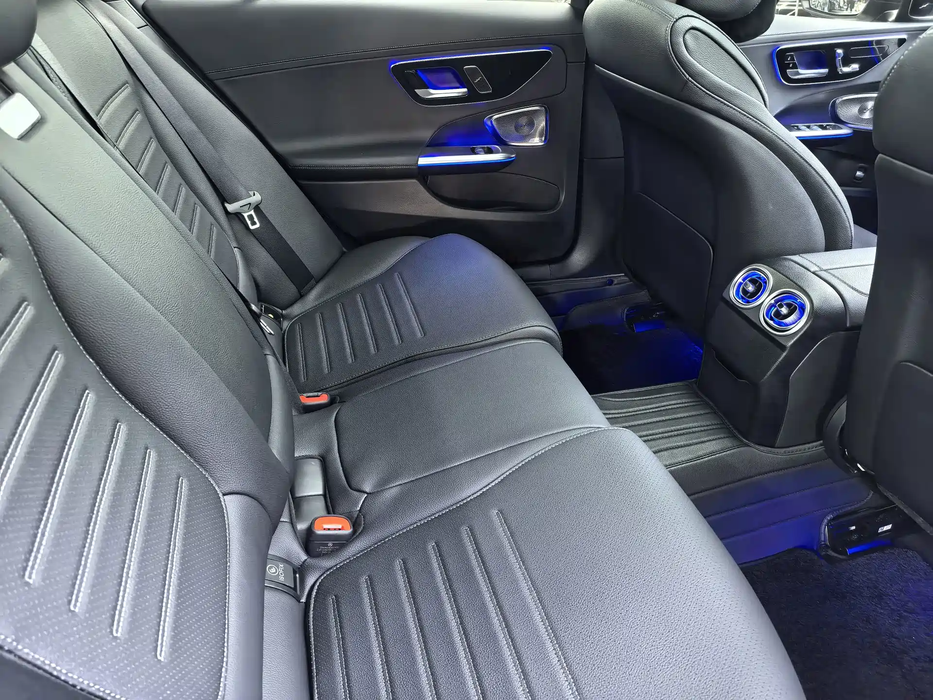 Фото 8 - Mercedes-Benz C-Class