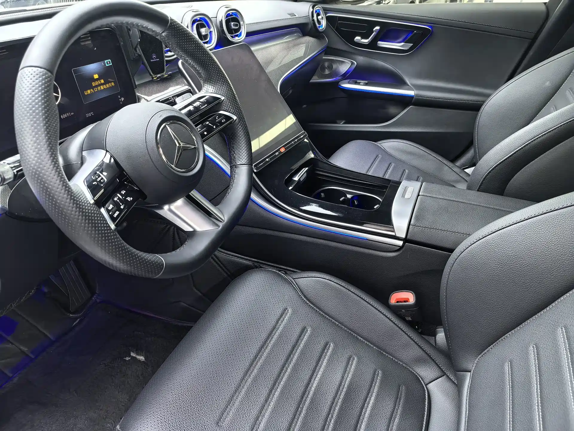 Фото 4 - Mercedes-Benz C-Class
