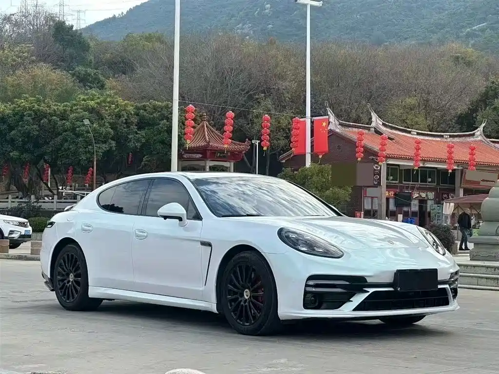 Porsche Panamera 2016 Panamera Executive Edition 3.0T фото 3