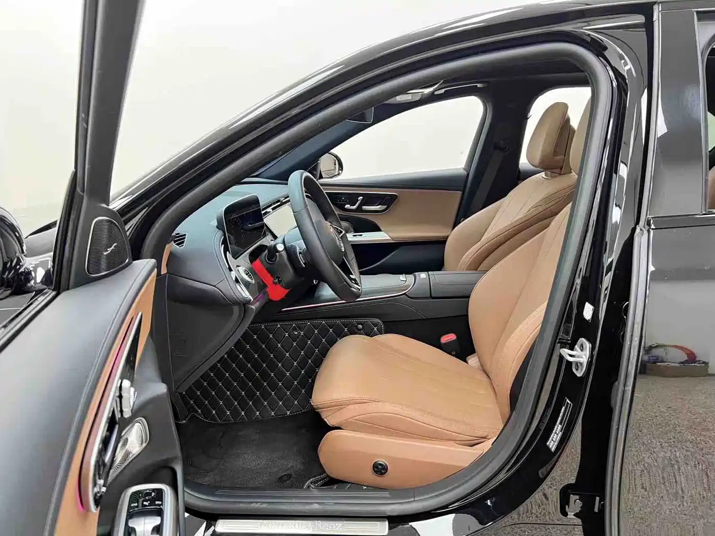 MERCEDES-BENZ E-CLASS (IMPORTED)