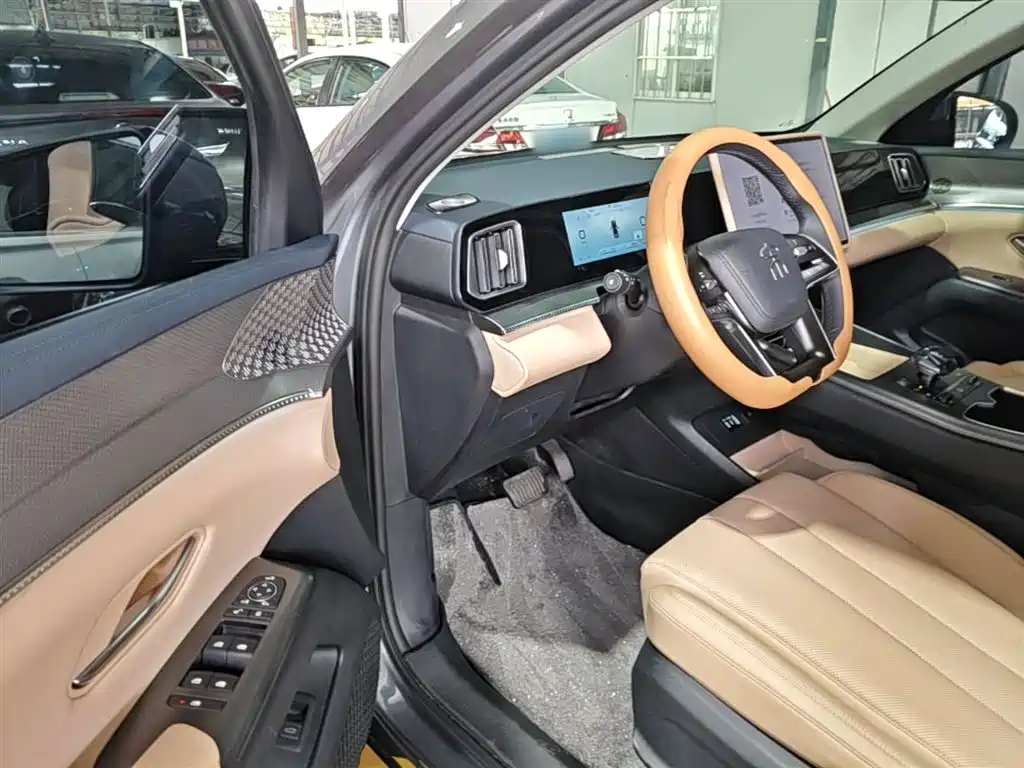 BYD Song Pro New Energy 2025 2nd Gen DM-i 115KM Excellence фото 16