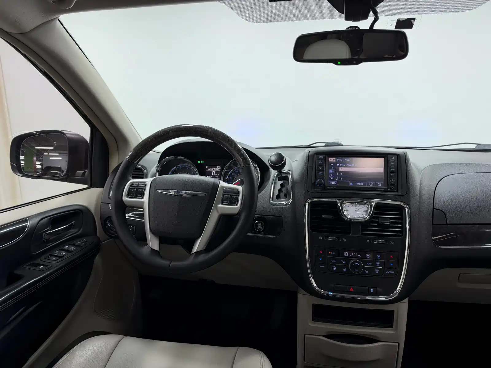 Фото 8 - Chrysler Pacifica