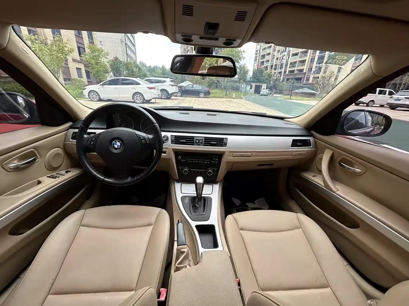 BMW 3 Series (Import) 2012 318i Leading фото 4