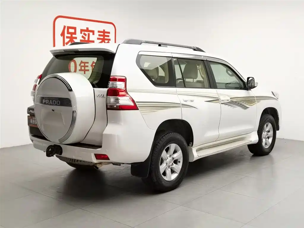 Toyota Prado 2015 2.7L Automatic Standard фото 2