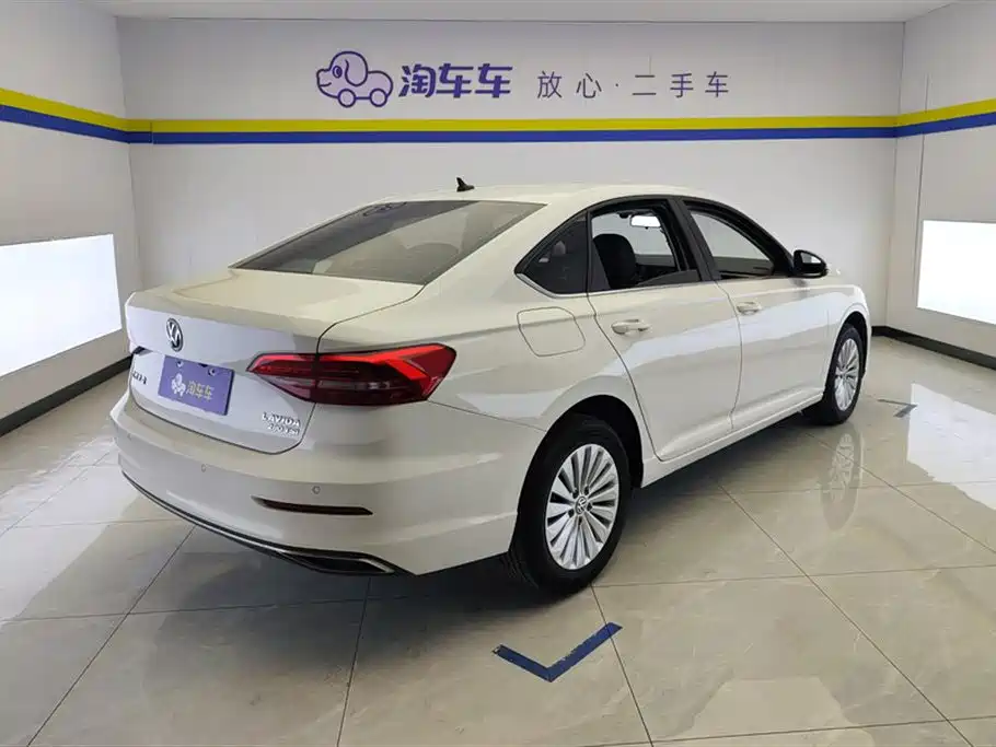 Volkswagen Lavida 2018 280TSI DSG Comfort Edition China V фото 3