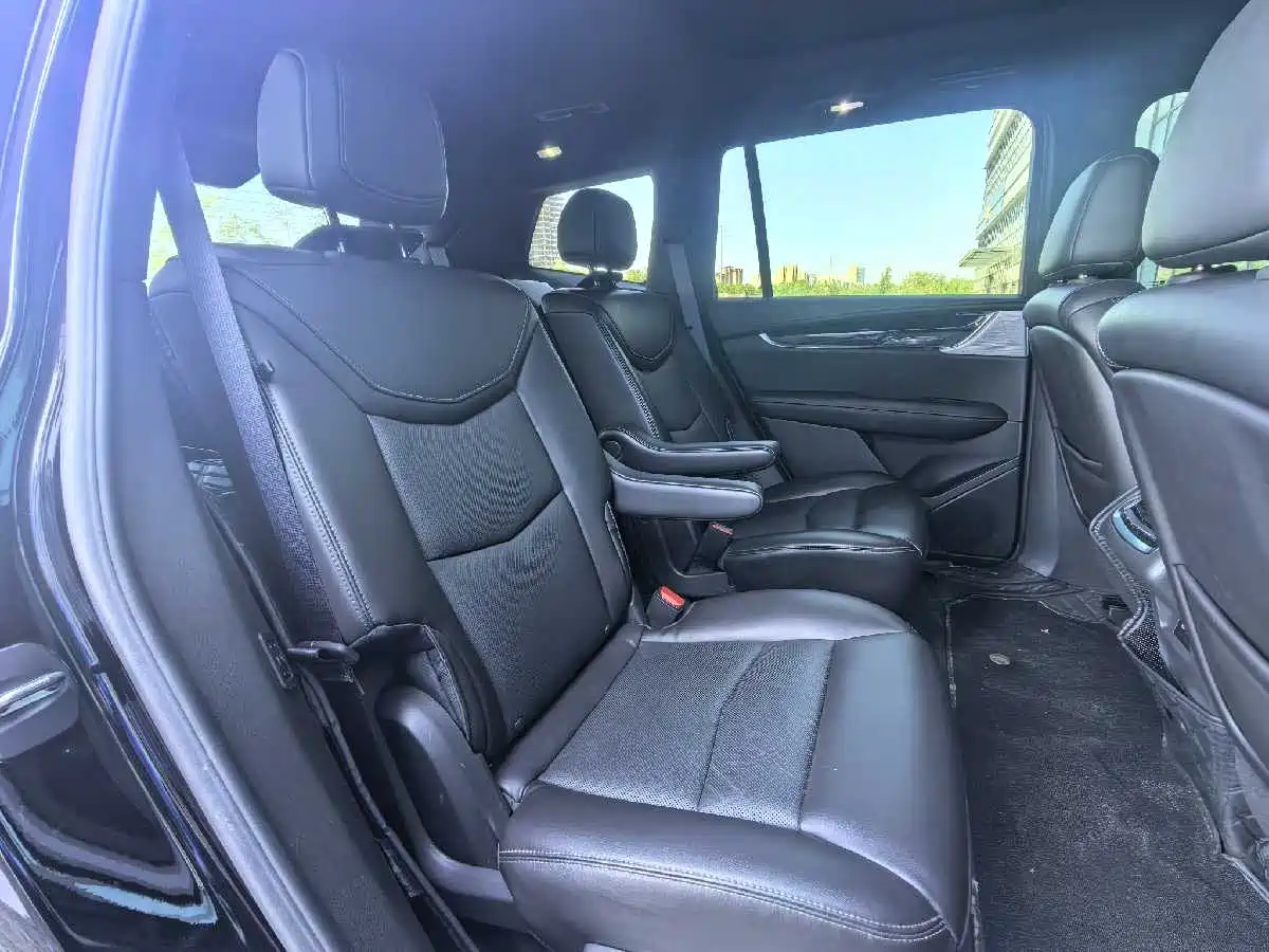 Cadillac XT6 2022 2.0T 6-Seater 4WD Luxury Edition фото 11