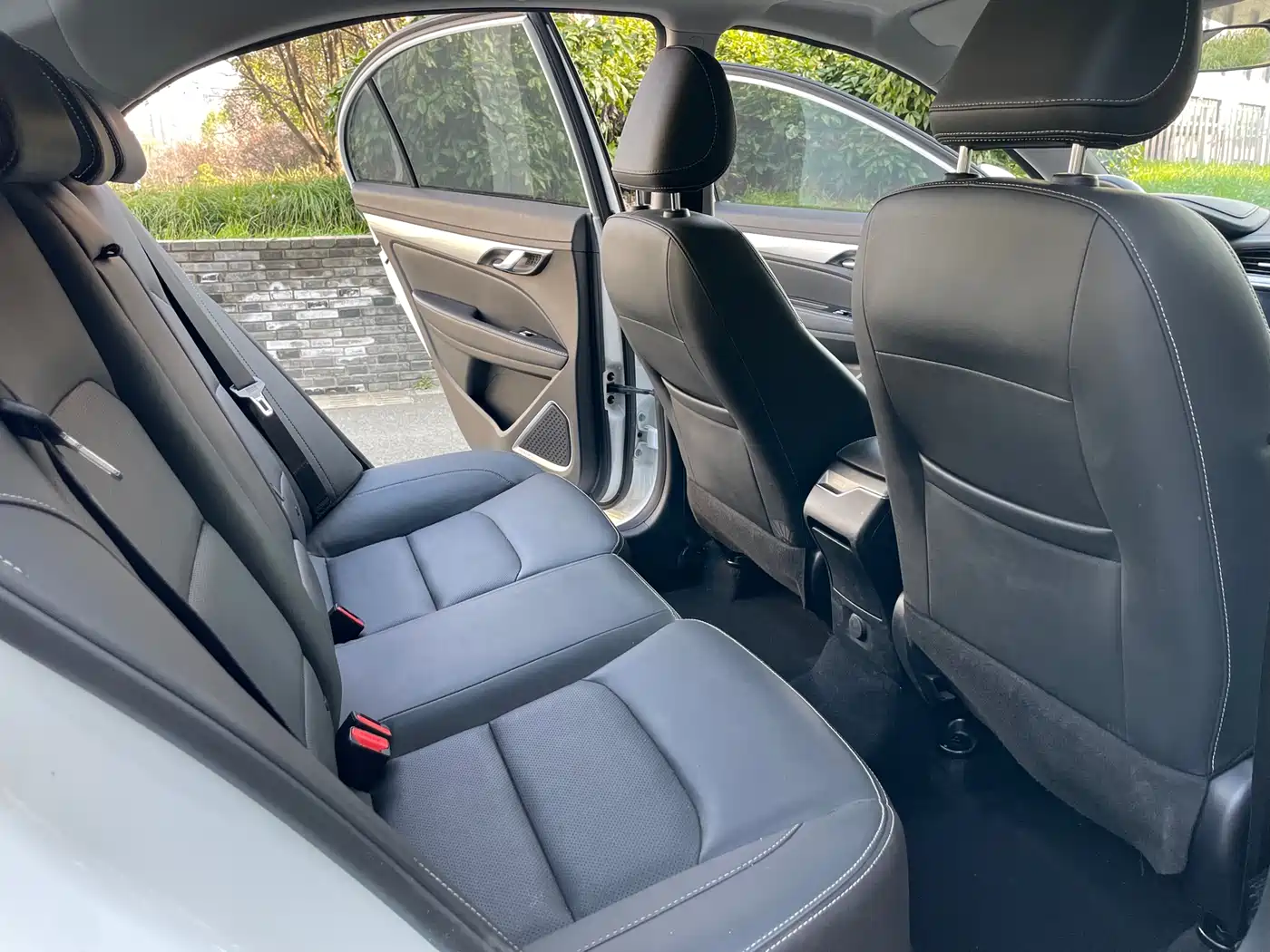 GEELY AUTOMOBILE EMGRAND