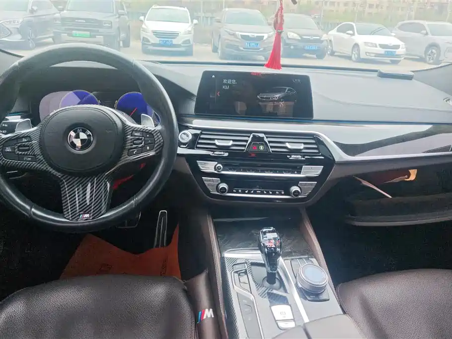 BMW 6 Series GT 2019 630i M Sport Grand Tourer Edition фото 12