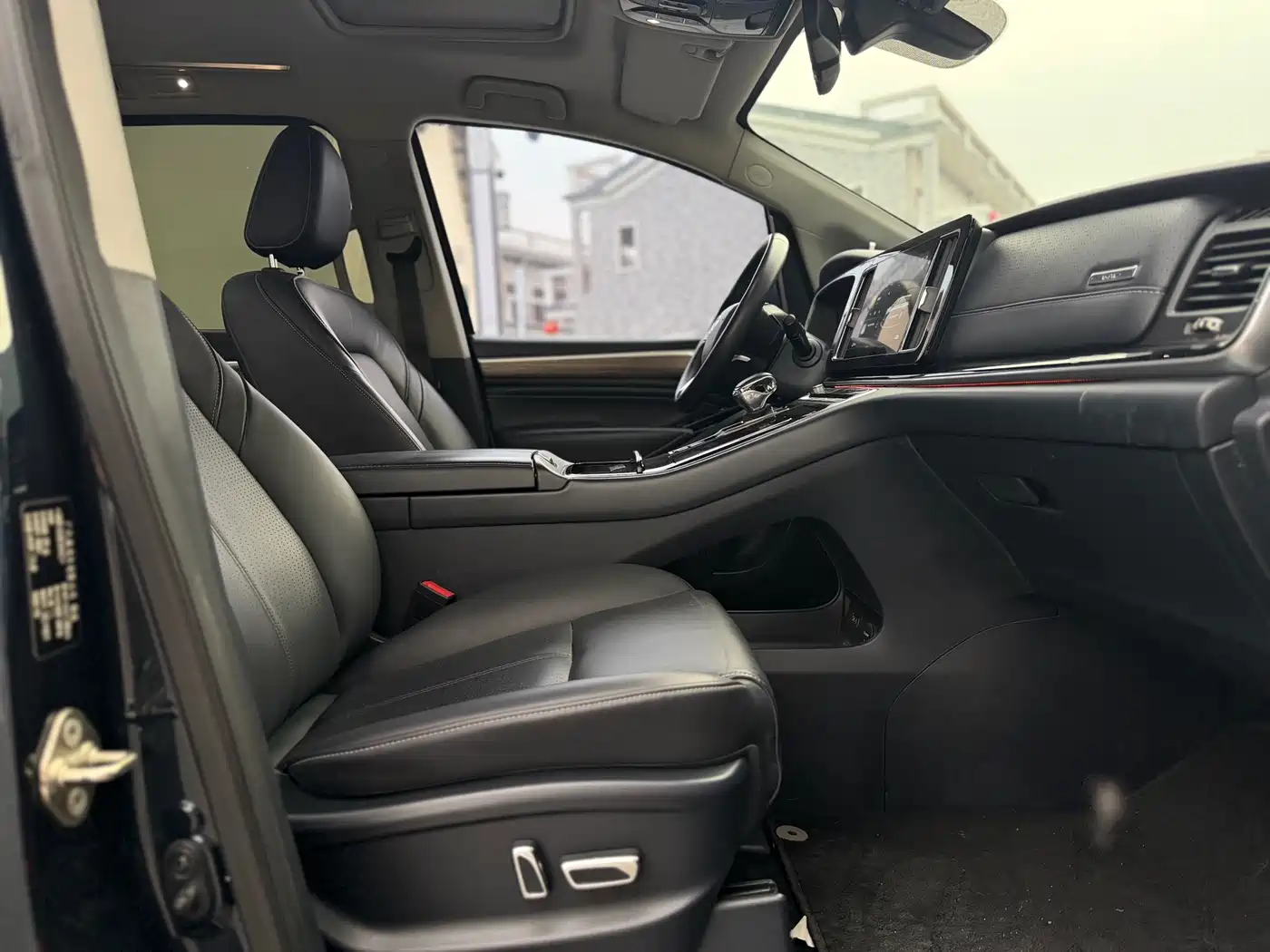 GAC Trumpchi Trumpchi M8 2021 Master Series 390T Prestige Edition фото 11