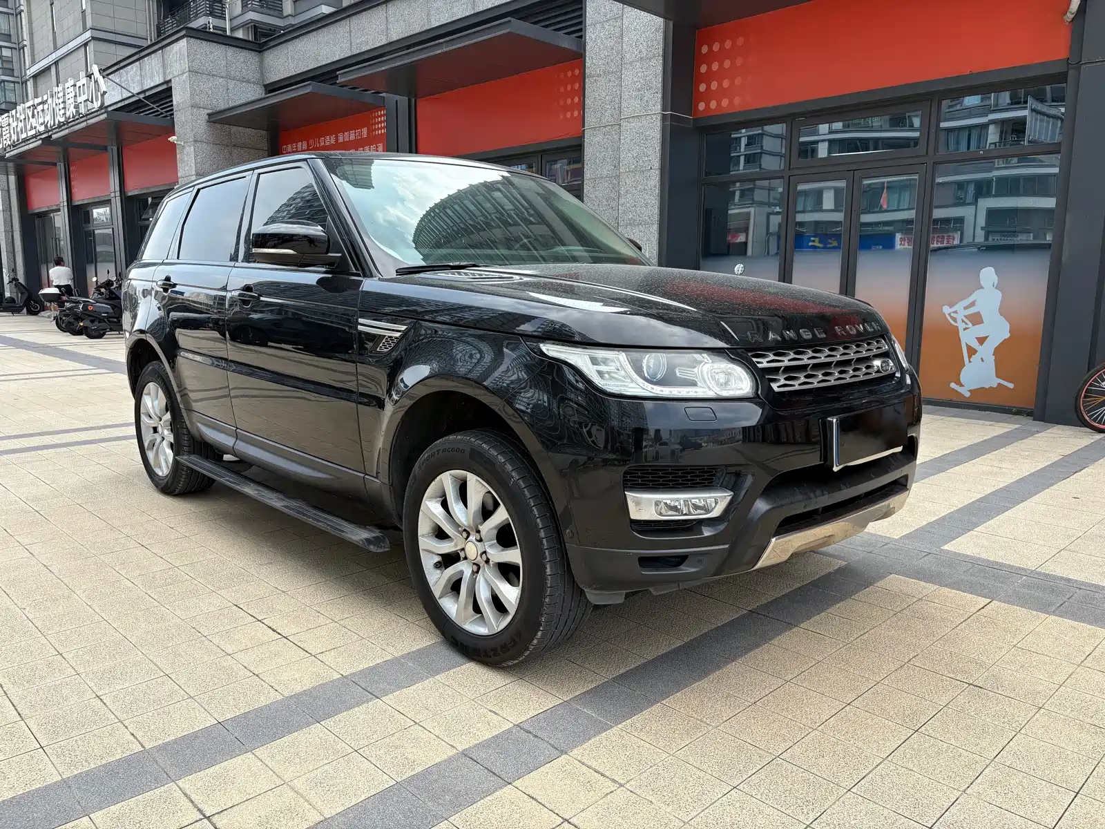 Фото 3 - Land Rover Range Rover Sport