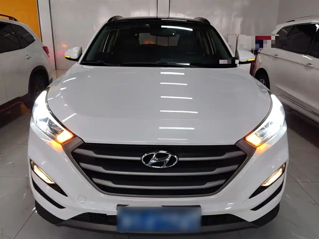 Hyundai Tucson 2015 1.6T Dual Clutch 2WD Smart фото 3