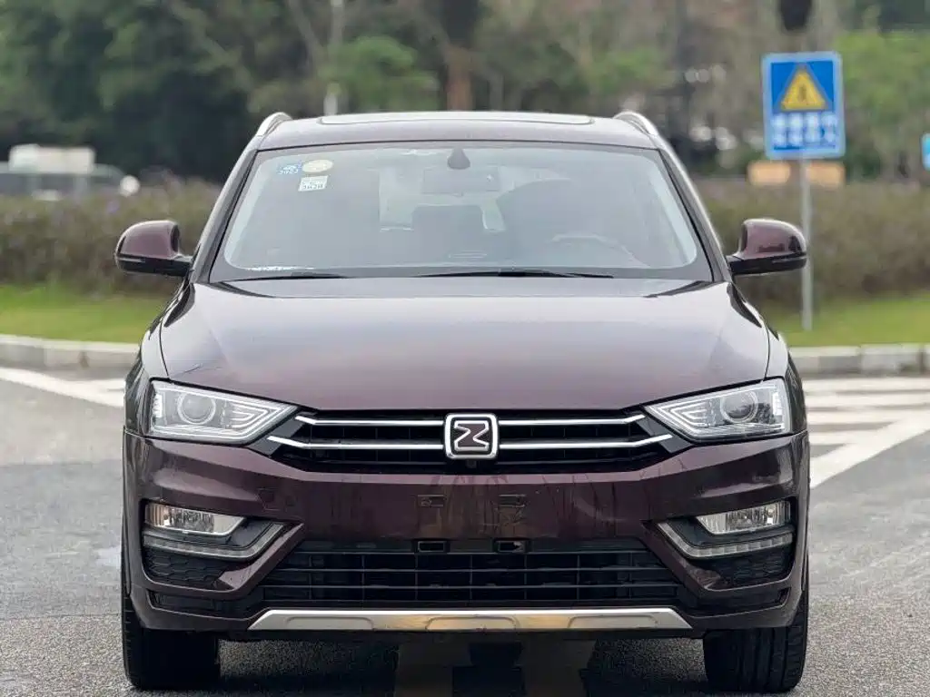 Фото 2 - Zotye SR7