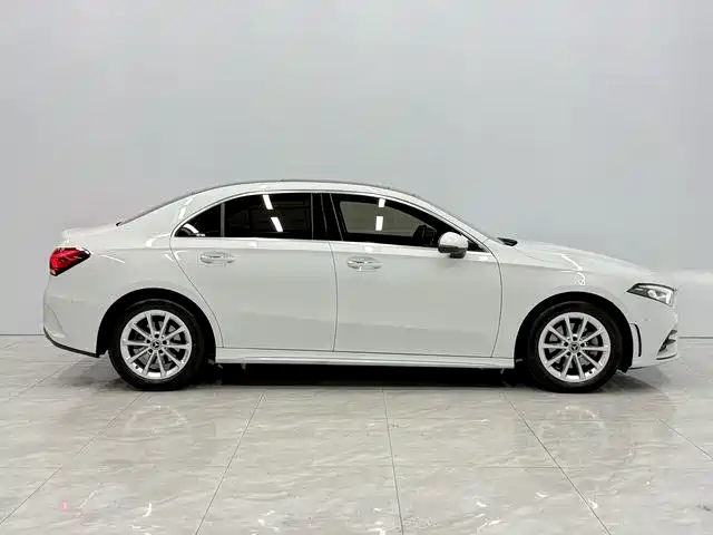 Mercedes-Benz A-Class 2020 Facelift A 200 L Sport Sedan Fashion фото 7