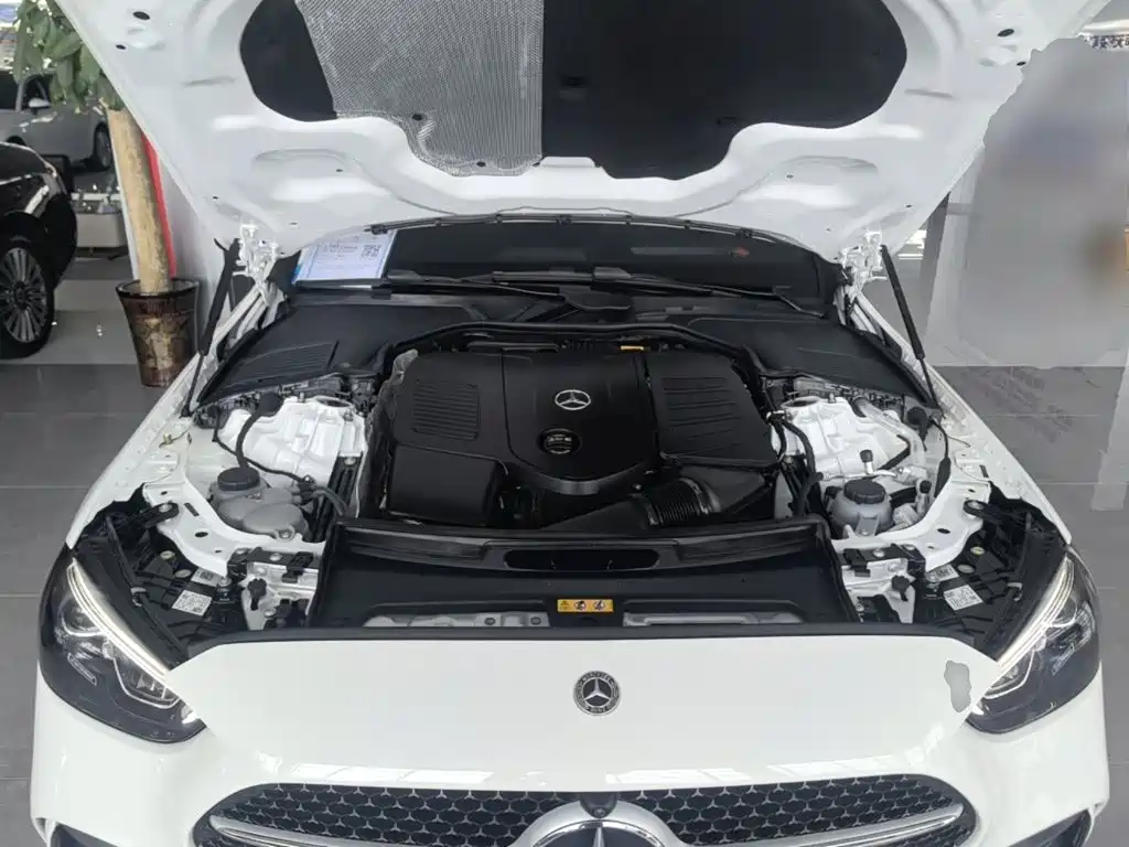 Фото 20 - Mercedes-Benz C-Class