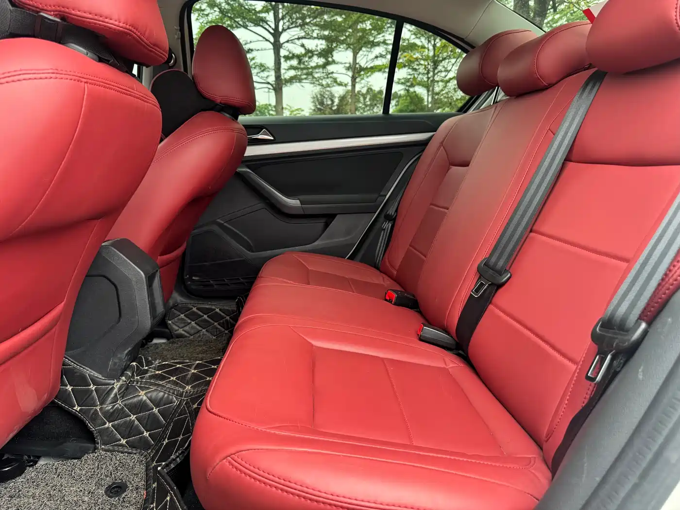 Volkswagen Lavida 2017 1.6L Automatic Trend Edition фото 13