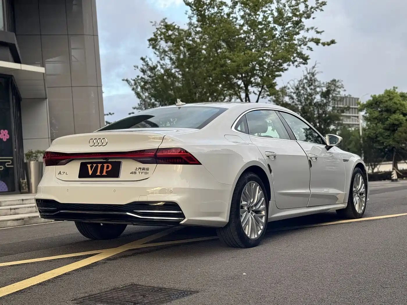 Audi A7L 2022 45 TFSI S-line Dream Builder Edition фото 11