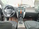Фото 3 - Luxgen U6 SUV