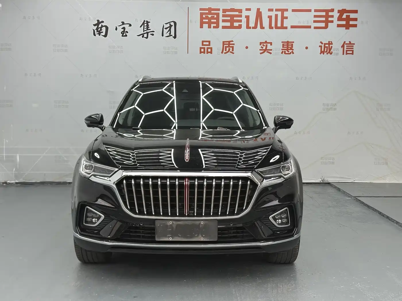 Hongqi HS5 2019 2.0T Smart Connect Enjoy 4WD Edition фото 2