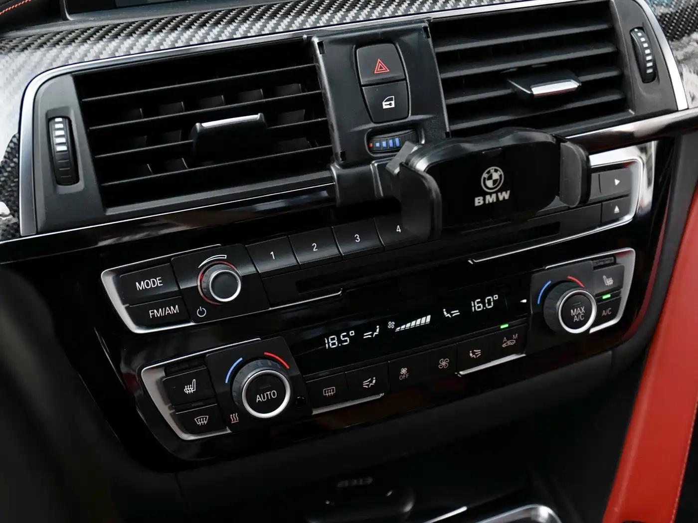 Photo 9 - BMW M4