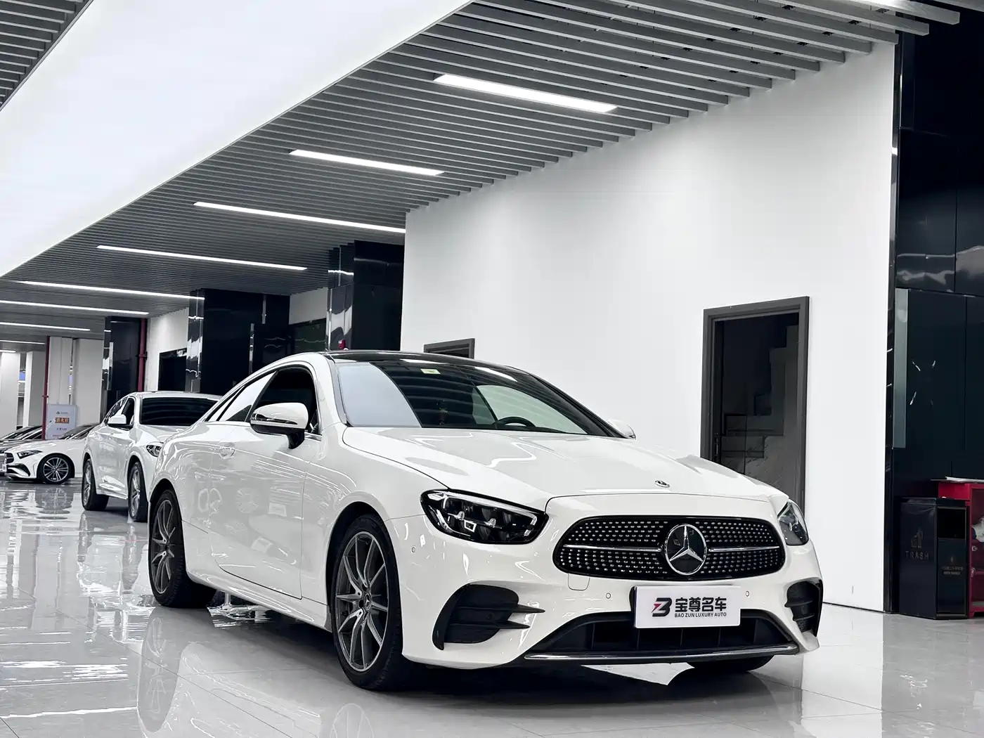 Mercedes-Benz E-Class (Import) 2021 Facelift E 260 Coupe фото 3
