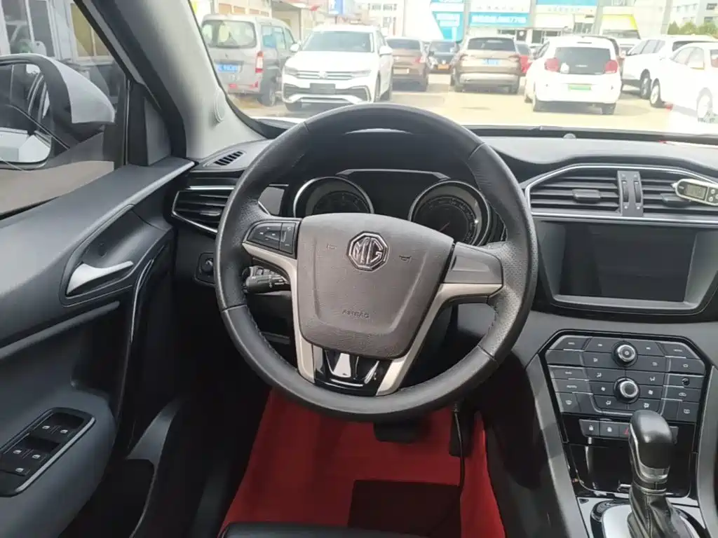 Фото 11 - MG Roewe RX5