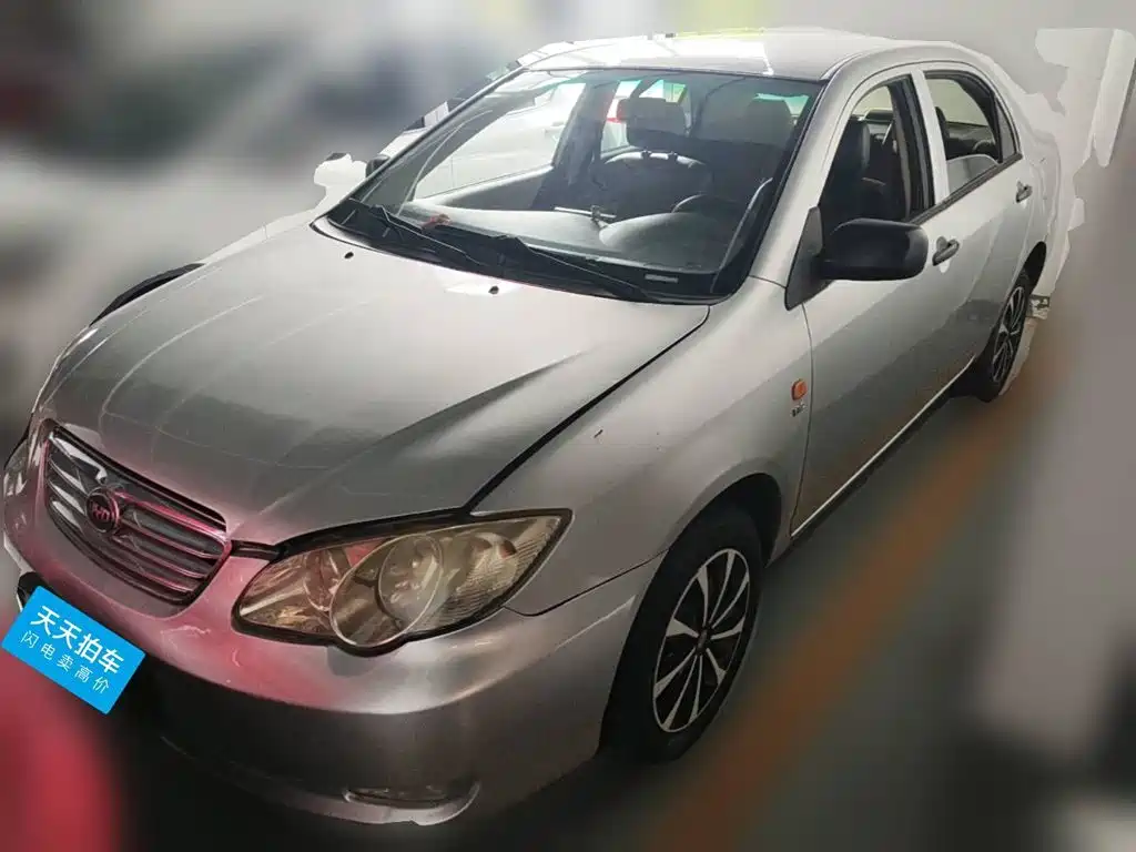 Фото 1 - BYD F3