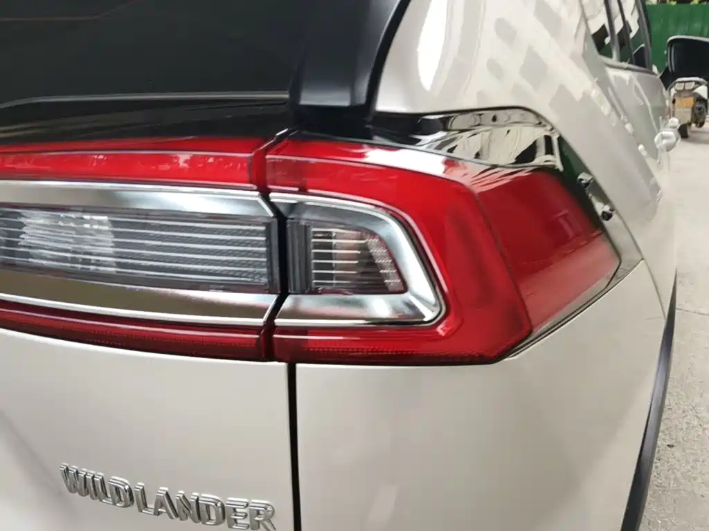 Toyota Wildlander 2024 2023 2.0L CVT FWD LE