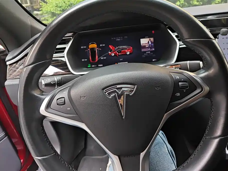TESLA MODEL S