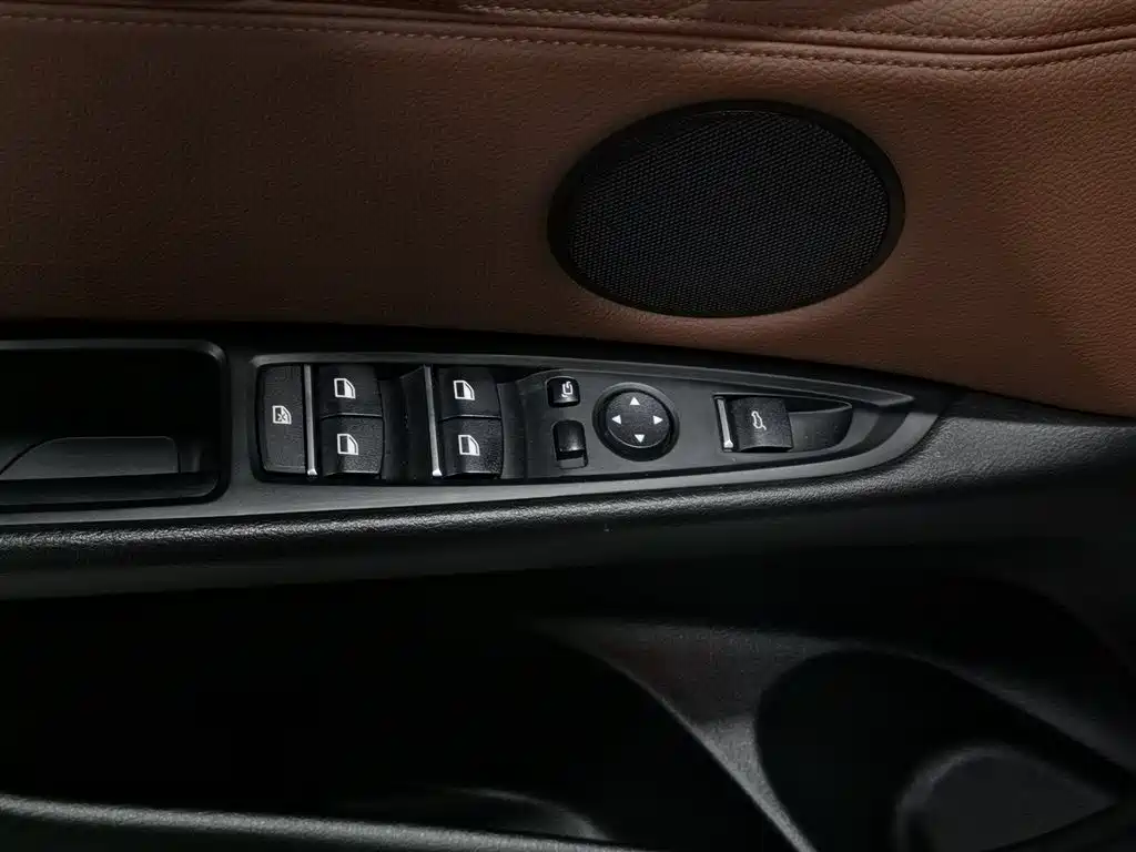 Фото 9 - BMW X6