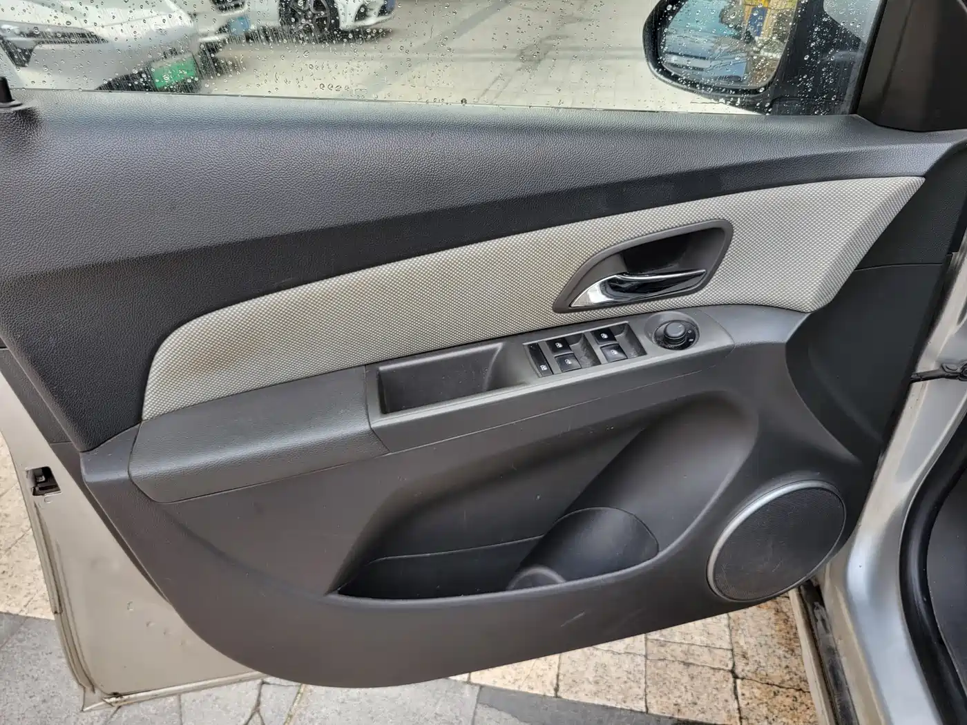 Chevrolet Cruze 2013 Model 1.8L SE AT фото 8