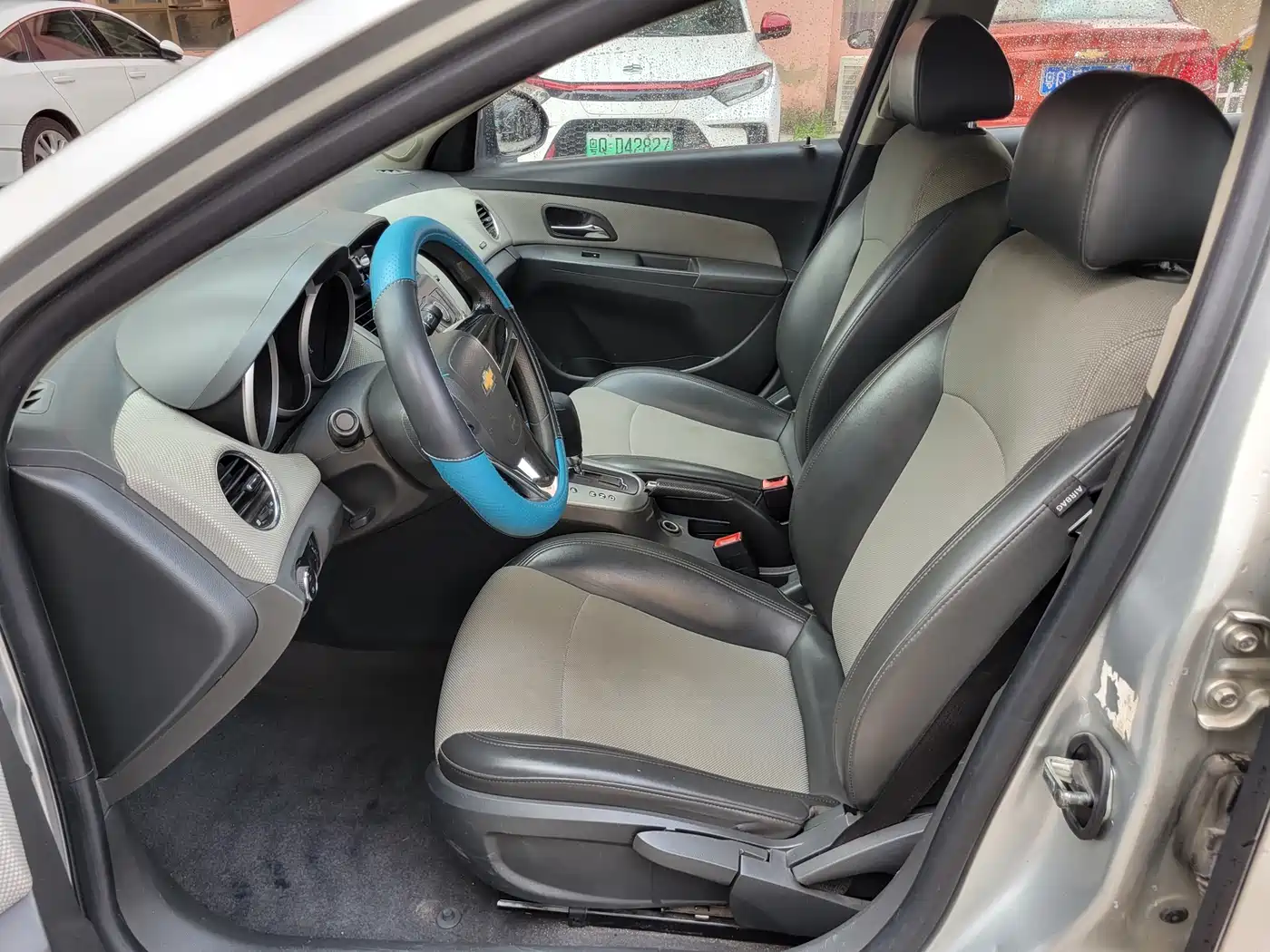 Chevrolet Cruze 2013 Model 1.8L SE AT фото 9