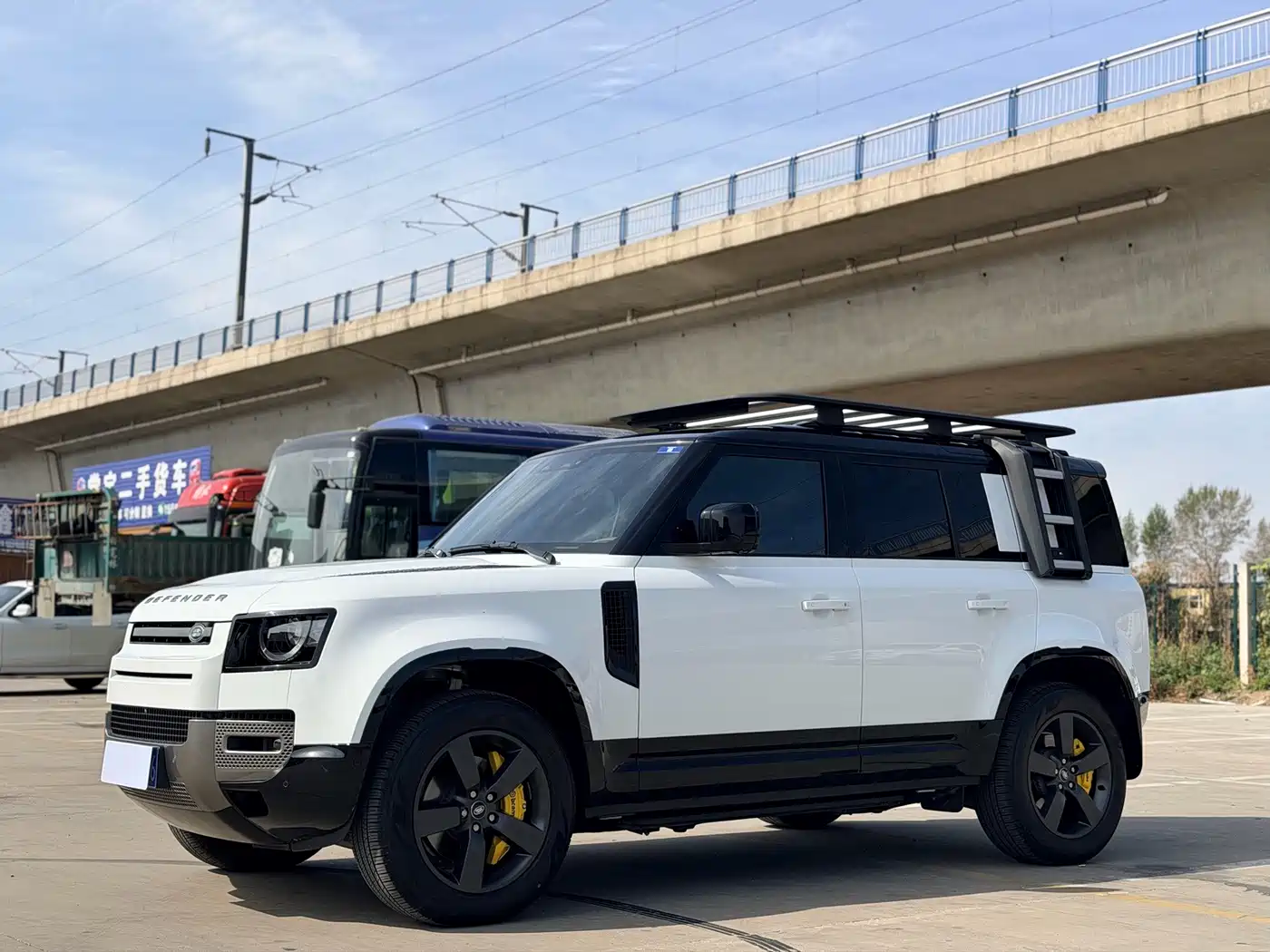 Land Rover Land Rover Defender 2024 110 3.0T P400 X-DYNAMIC HSE
