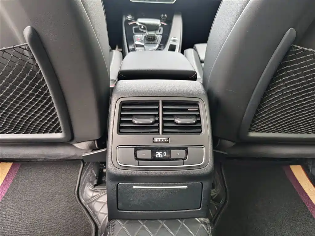 Audi A4L 2024 40 TFSI quattro RS Kit Speed Edition фото 13