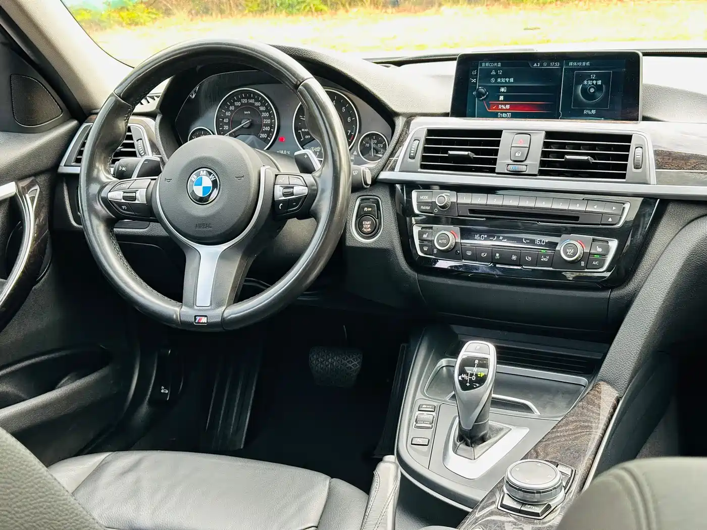 BMW 3 Series 2017 330Li M Sport фото 5