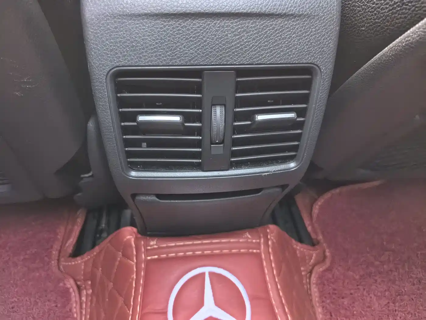 Mercedes-Benz GLA 2016 GLA 220 4MATIC Fashion фото 19