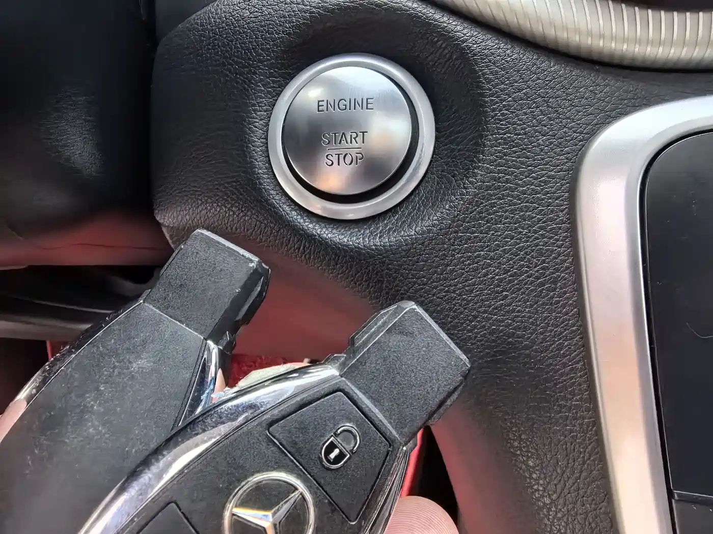 Mercedes-Benz GLA 2016 GLA 220 4MATIC Fashion фото 28