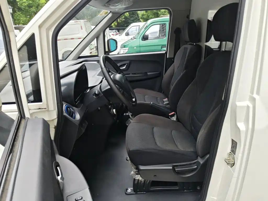 Singulato Gonow Shuai Ling 2022 2023 Standard Range 41.93kWh Tianjin Hengtian