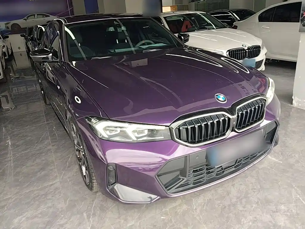 Photo 4 - BMW 3 Series
