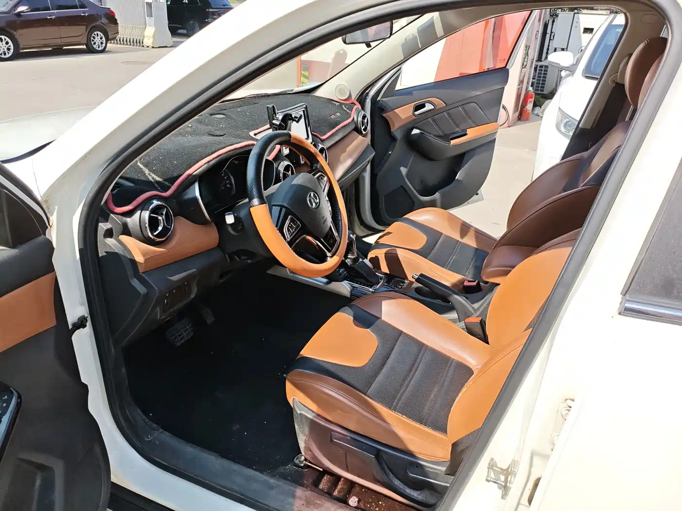 BAIC Senova X35 2018 2016 1.5L Automatic Luxury Edition