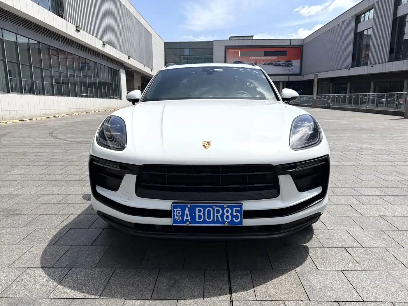 Porsche Macan 2022 Macan 2.0T фото 2