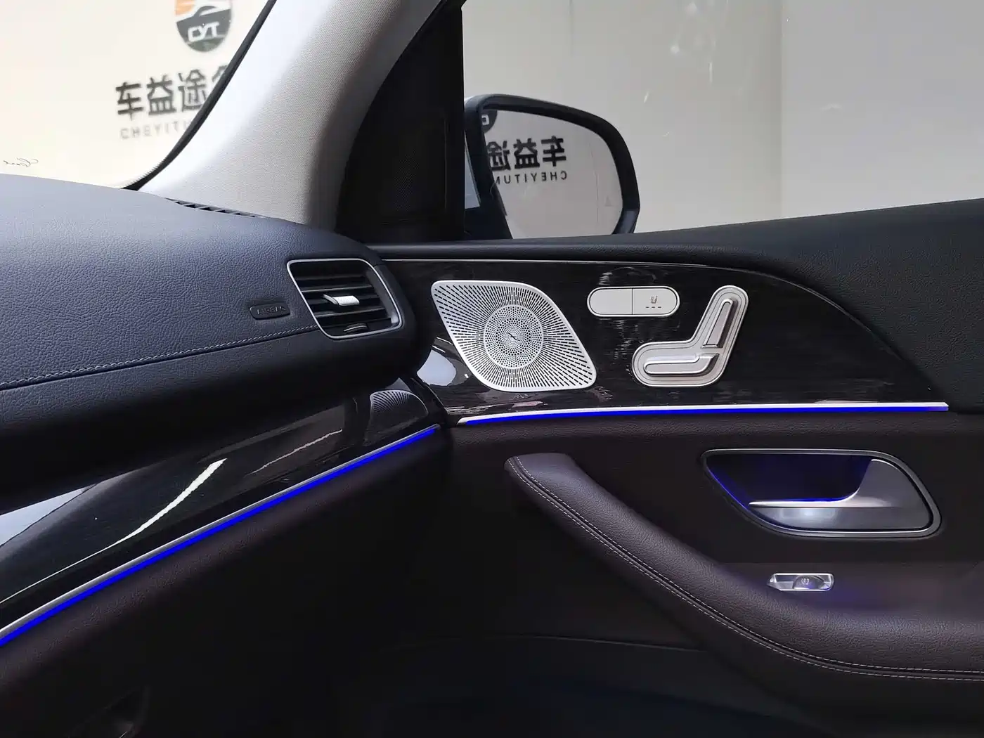 Mercedes-Benz GLE 2023 GLE 350 4MATIC Fashion фото 16