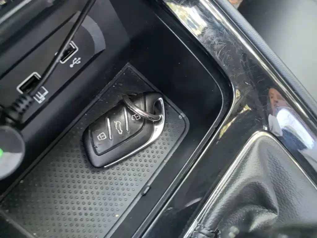 Roewe i5 2019 2019 1.5L Auto 4G Langhao Edition